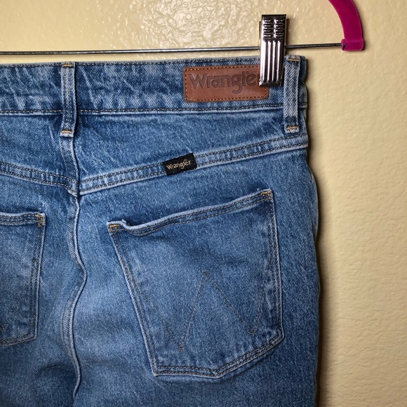 Womens Wrangler High Rise Bold Boot Cut Denim Jeans Cowgirl size 26X32 - Picture 6 of 7